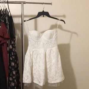 White strapless dress from papaya